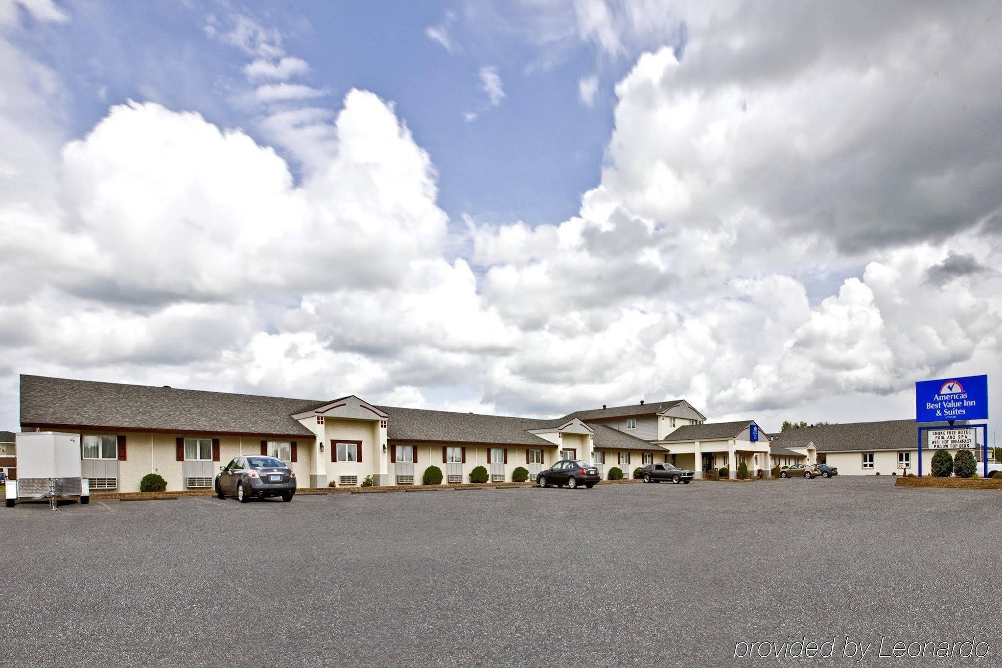 Americas Best Value Inn & Suites Thief River Falls Dış mekan fotoğraf