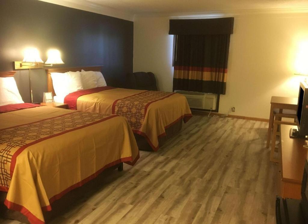 Americas Best Value Inn & Suites Thief River Falls Dış mekan fotoğraf