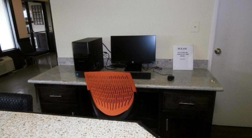 Americas Best Value Inn & Suites Thief River Falls Dış mekan fotoğraf