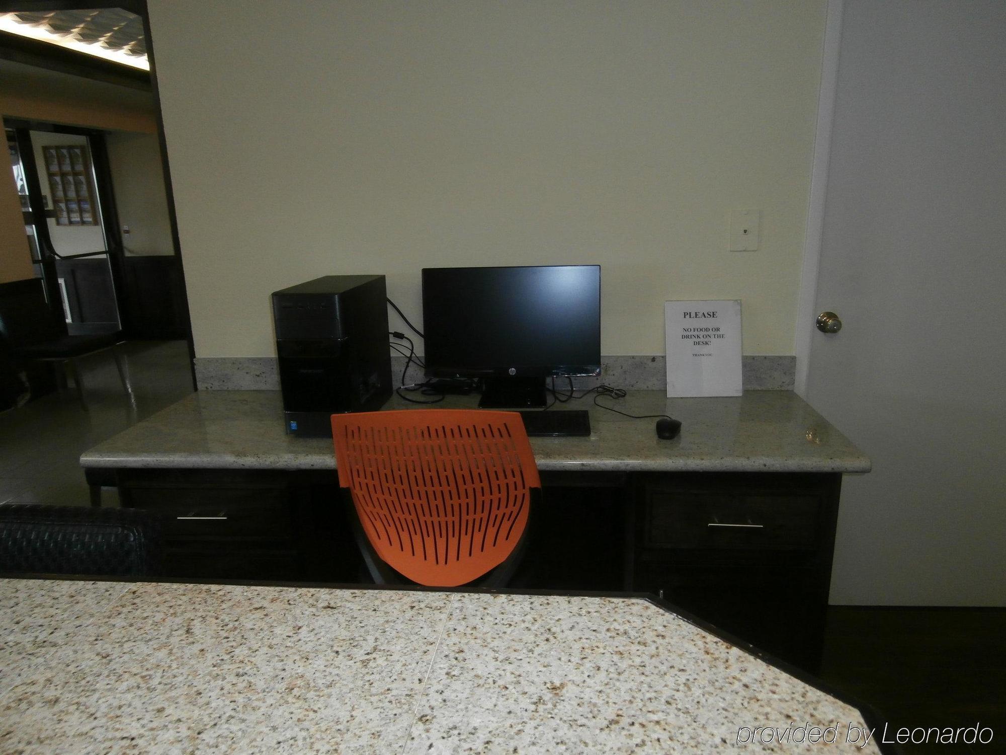 Americas Best Value Inn & Suites Thief River Falls Dış mekan fotoğraf