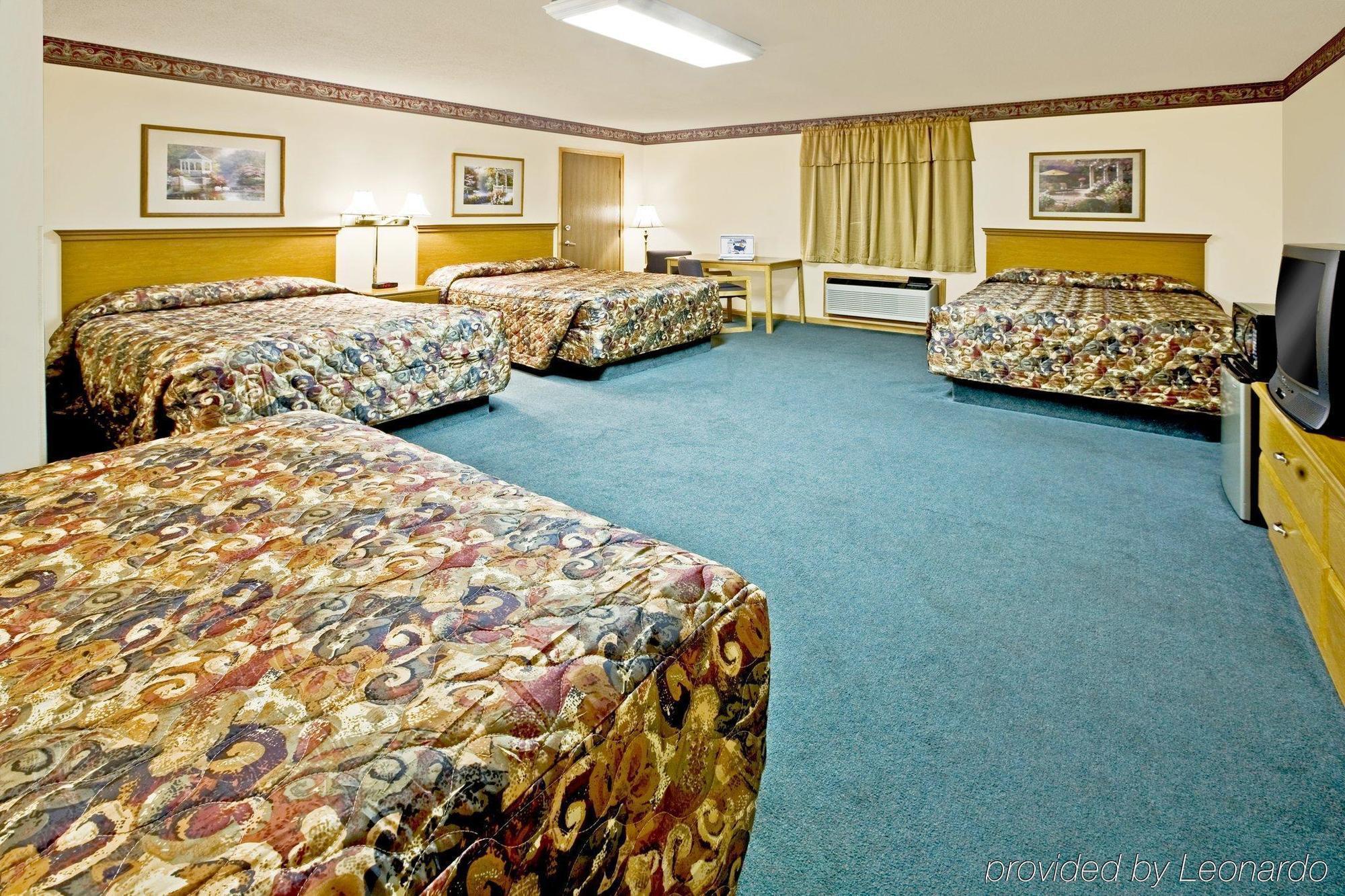 Americas Best Value Inn & Suites Thief River Falls Oda fotoğraf