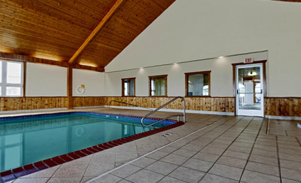 Americas Best Value Inn & Suites Thief River Falls Dış mekan fotoğraf