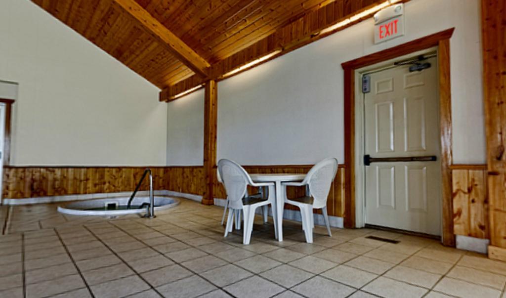 Americas Best Value Inn & Suites Thief River Falls Dış mekan fotoğraf