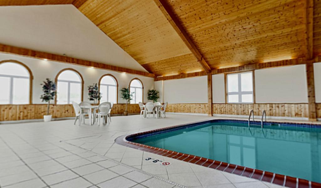 Americas Best Value Inn & Suites Thief River Falls Dış mekan fotoğraf
